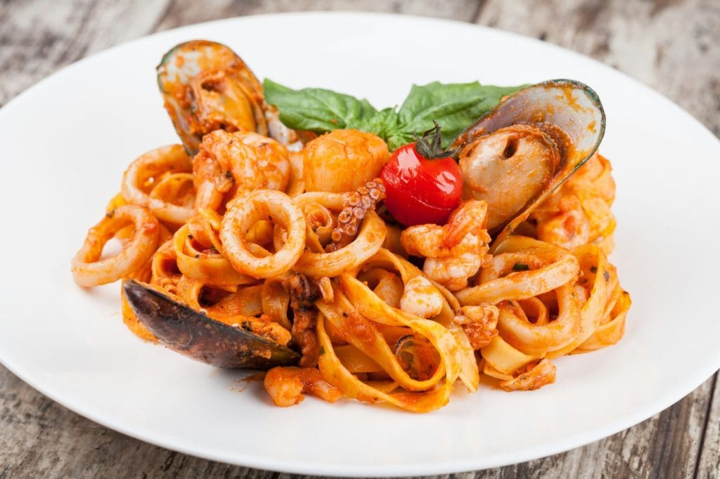 spaghetti with seafood